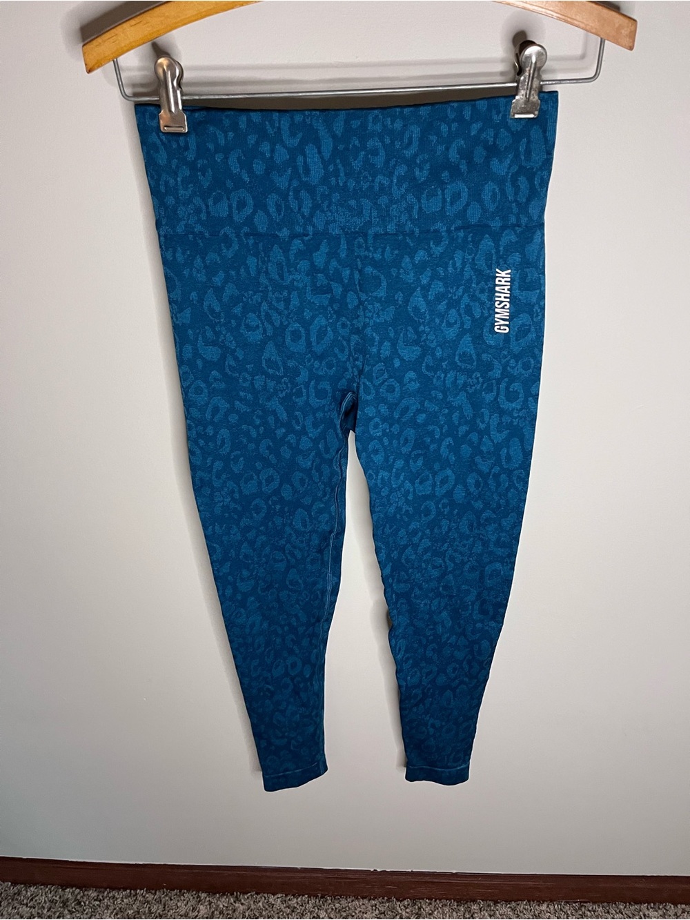 Gymshark Adapt Animal Seamless Leggings Teal Blue Leopard Print Scrunch Bum Sm
